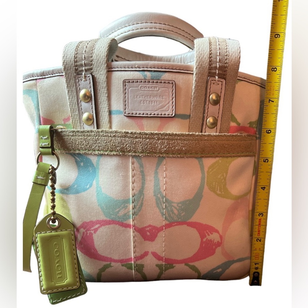 Summer Coach Hand Tote